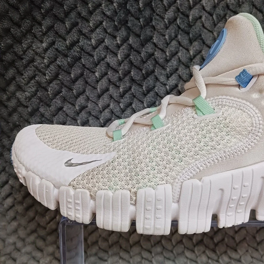 Nike Free Metcon 4 White Mint Foam Women's Walking Running Sneakers Shoes Sz 10